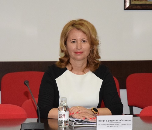 Проф. Цветана Стоянова, зам.-ректор на УНСС: През последната година създадохме 3 магистърски програми по поръчка на бизнеса